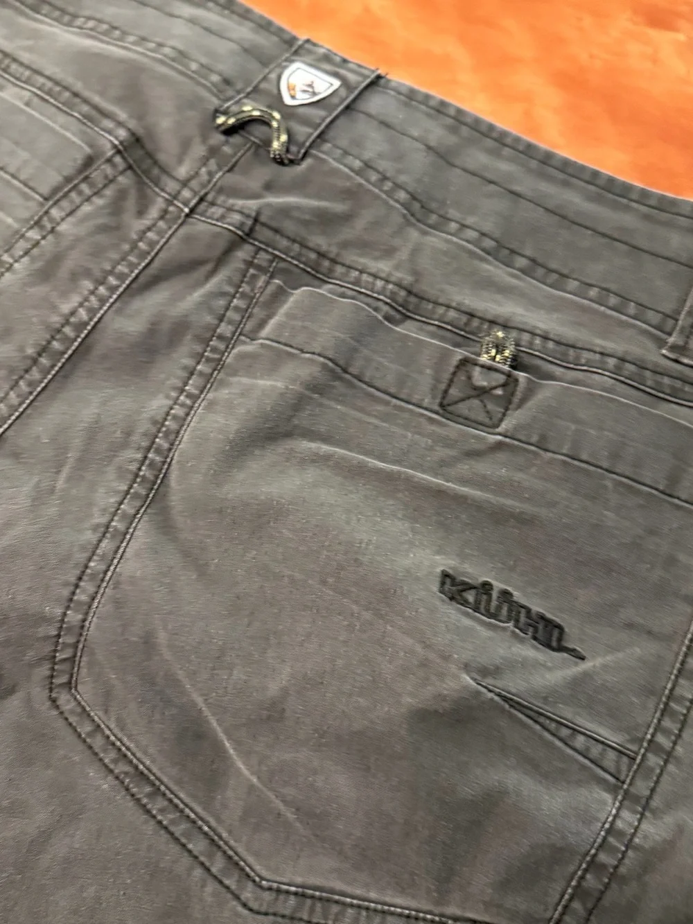 Kuhl Ramblr Patina Dyed Cargo shorts size 34